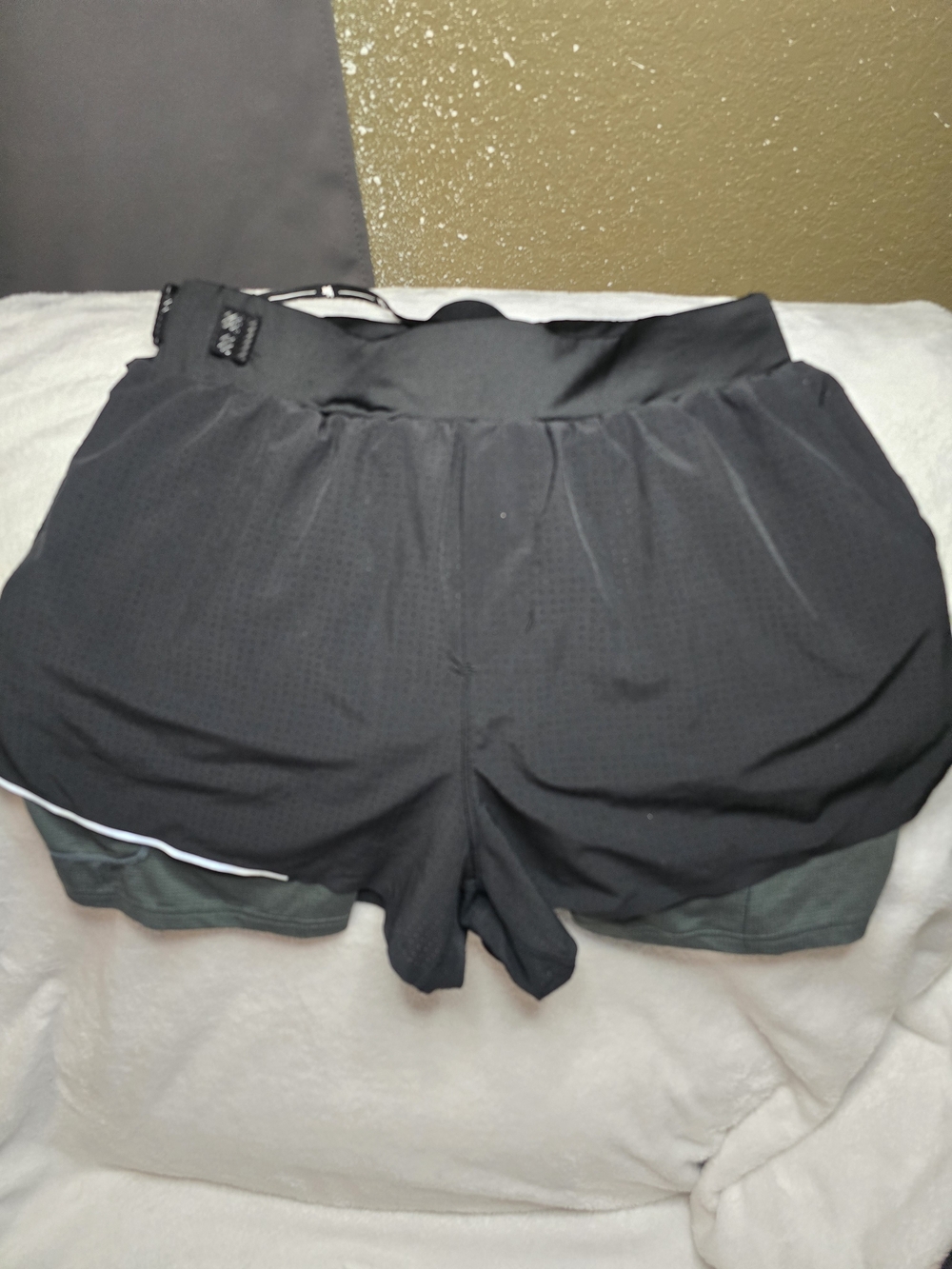YoungLA Black Athletic Running Shorts with Dark Green Liner Size SMALL